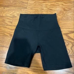 lululemon bike shorts